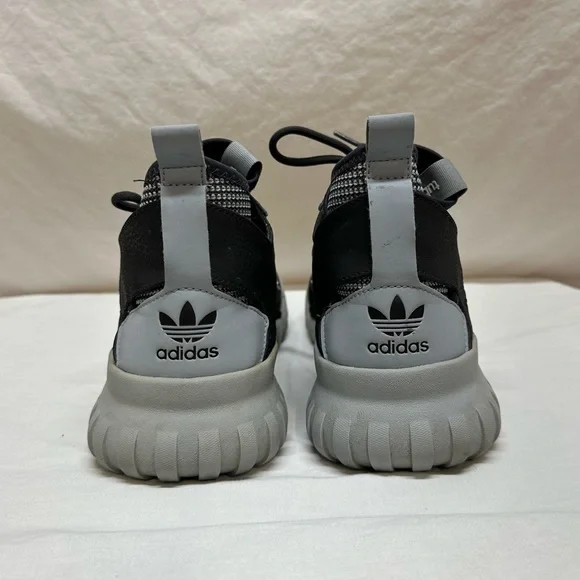 Men’s Adidas Gray and Black Tubular x High Cut Tennis Shoes Size 9 - Picture 5 of 16